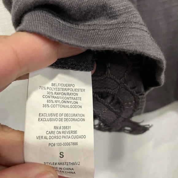 Rewind Grey Tank Crochet Mesh Front Size Small - Picture 4 of 5